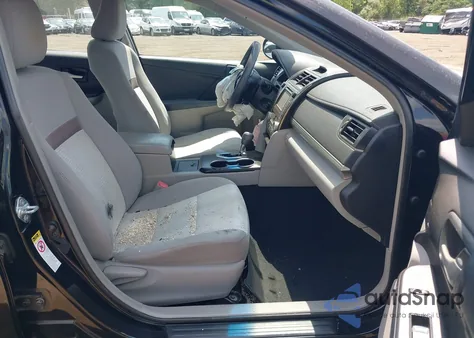 2012 Toyota Camry Le z USA, uszkodzony, nr VIN 4T4BF1FK2CR212659